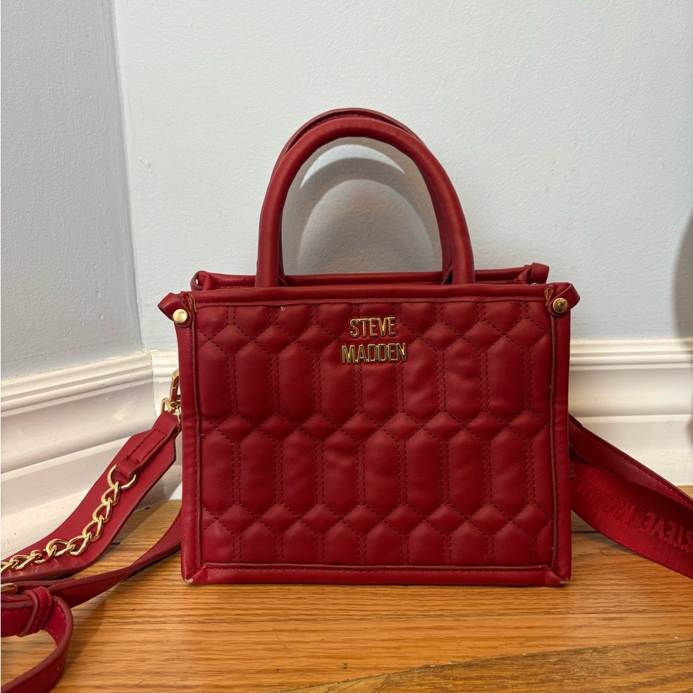 Steve Madden Red Quilted Crossbody Satchel With Logo Removable Strap Mini Bag - Picture 2 of 12